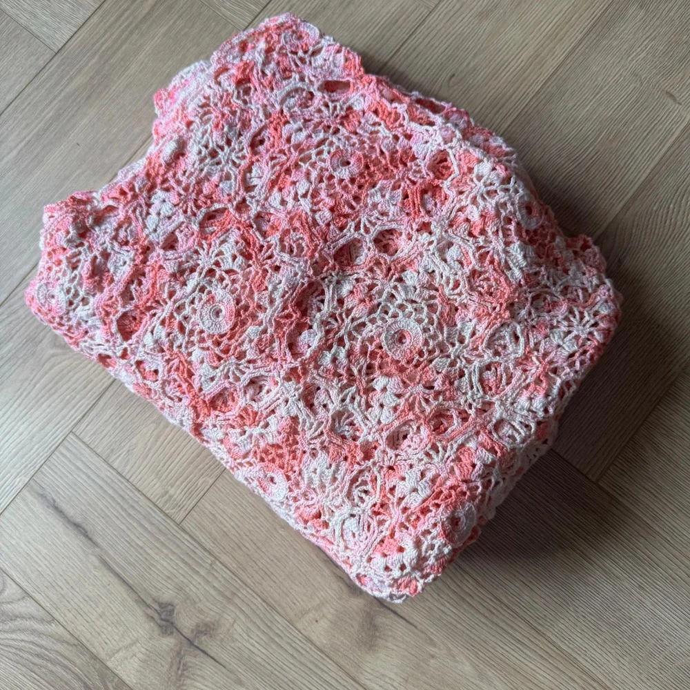 Vintage Crochet Bedspread Coverlet Pink Floral Lace 91